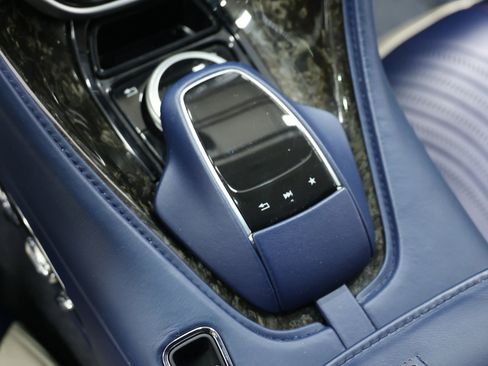 Used 2017 Aston Martin DB11 V12 image 48