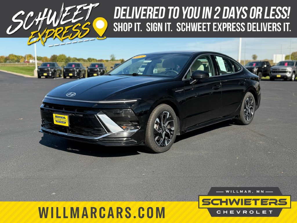 Used 2025 Hyundai Sonata SEL FWD image 1