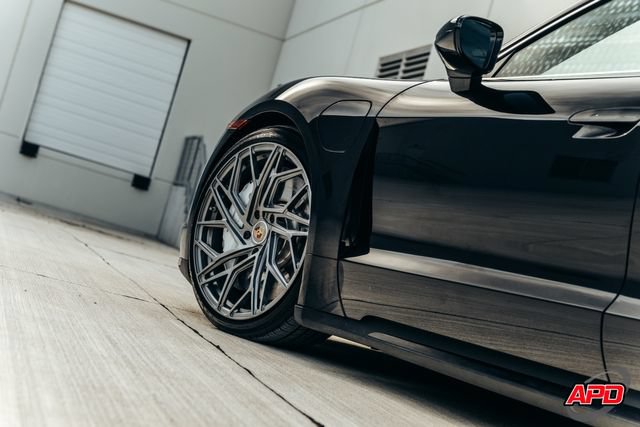Used 2020 Porsche Taycan Turbo AWD/4WD image 25