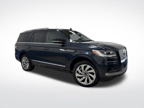 Used 2024 Lincoln Navigator Premiere image 45