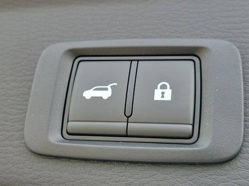 New 2026 Mitsubishi Outlander SE FWD image 11