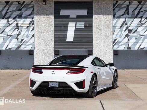 Used 2017 Acura NSX image 16