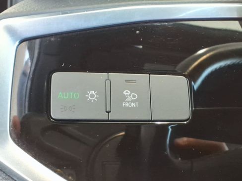 Used 2020 Audi Q3 2.0T Premium Plus w/ Premium Plus Package AWD/4WD image 11