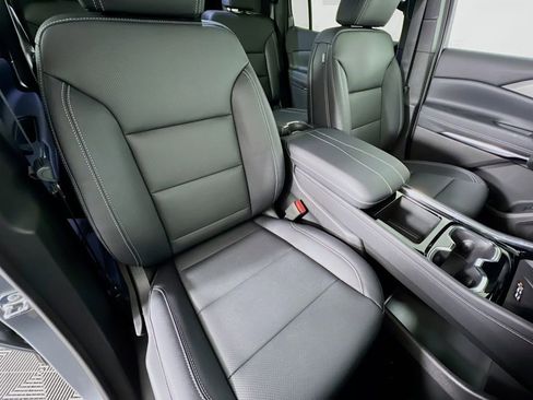 New 2026 Chevrolet Traverse LT w/ LPO, Floor Liner Package image 29