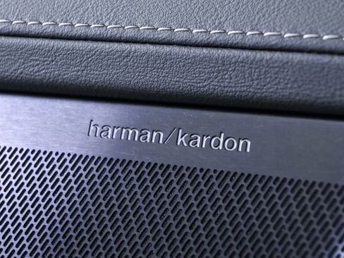 New 2026 Volvo XC90 T8 Plus w/ Protection Package Premier image 7