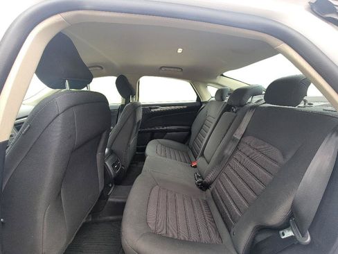 Used 2020 Ford Fusion SE AWD/4WD image 26
