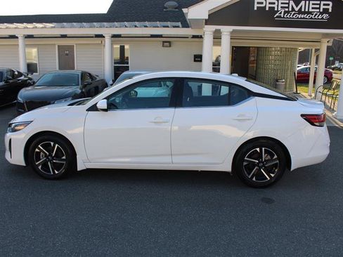 Used 2025 Nissan Sentra SV FWD image 5