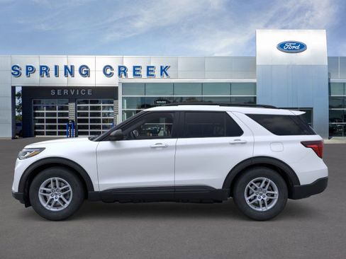 New 2026 Ford Explorer Active image 2