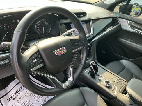Used 2024 Cadillac XT6 Sport w/ Technology Package AWD/4WD image 16