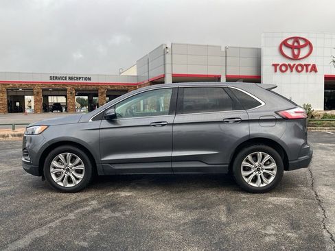 Used 2023 Ford Edge Titanium AWD/4WD image 8