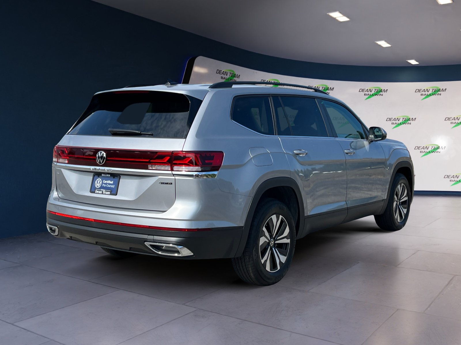 Certified 2025 Volkswagen Atlas SE AWD/4WD image 9