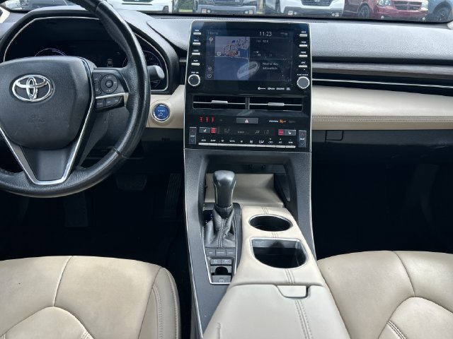 Used 2020 Toyota Avalon XLE w/ Moonroof Package FWD image 15