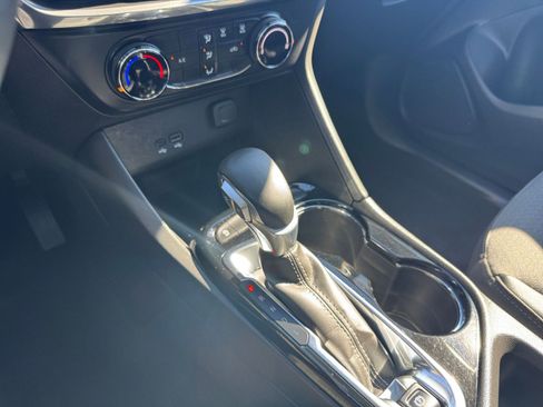 Used 2025 Buick Encore GX Preferred image 39