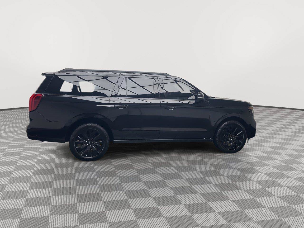 Certified 2025 Ford Expedition Max Platinum w/ Stealth Appearance Package AWD/4WD image 44