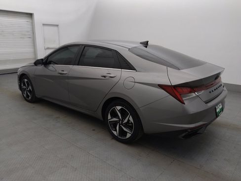 Used 2023 Hyundai Elantra Limited image 3