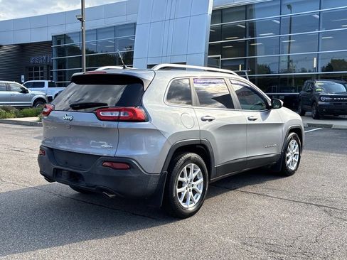 Used 2014 Jeep Cherokee Latitude w/ Comfort/Convenience Group AWD/4WD image 7