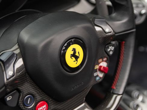 Used 2014 Ferrari 458 Spider RWD image 24