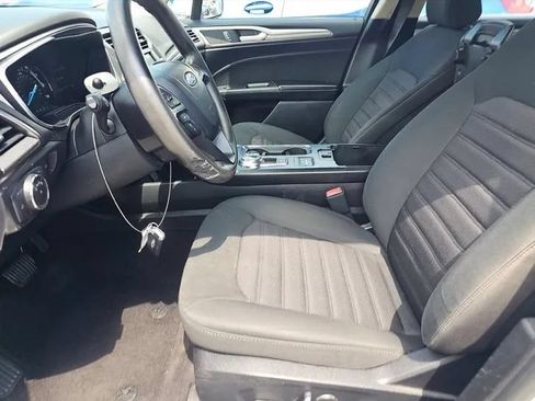 Used 2020 Ford Fusion SE FWD image 7