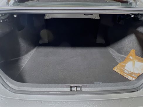 Used 2025 Toyota Camry SE w/ Convenience Package image 34