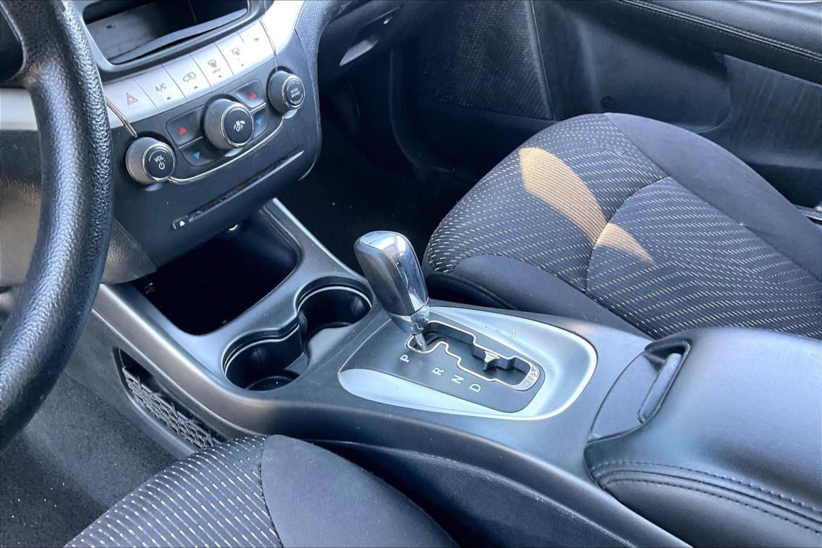 Used 2017 Dodge Journey SXT FWD image 14