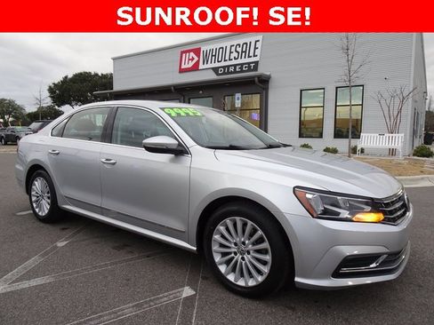 Used 2017 Volkswagen Passat 1.8T SE image 1