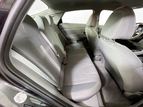 Used 2023 Hyundai Elantra SEL w/ Convenience Package FWD image 26