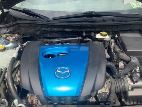 Used 2013 MAZDA MAZDA3 i Touring image 9