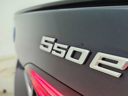 Used 2026 BMW 550e xDrive image 18