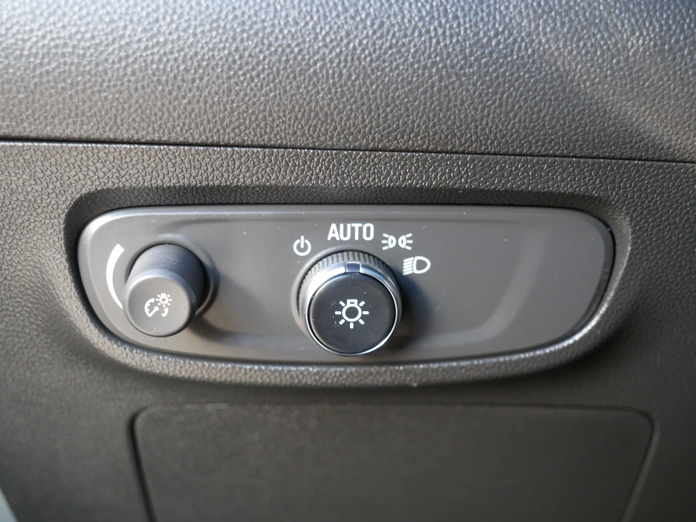 Used 2024 Buick Encore GX Sport Touring w/ Comfort Package AWD/4WD image 26