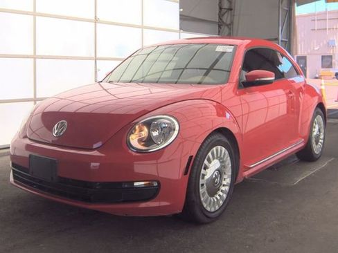Used 2014 Volkswagen Beetle 1.8T FWD image 1