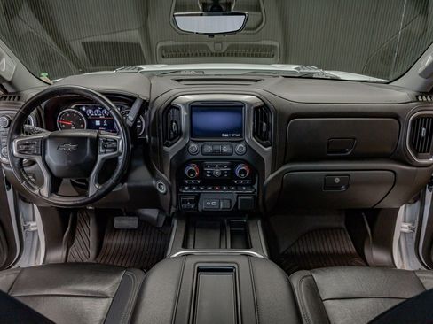 Used 2022 Chevrolet Silverado 2500 LTZ w/ LTZ Plus Package image 17