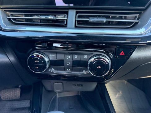 Used 2024 Chevrolet Trax RS w/ Sunroof Package image 15