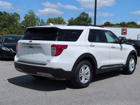Used 2020 Ford Explorer XLT w/ Equipment Group 202A RWD image 3