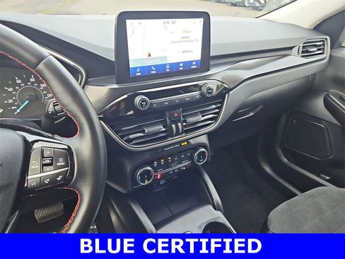 Certified 2022 Ford Escape SEL w/ SEL Stealth AWD Package image 18