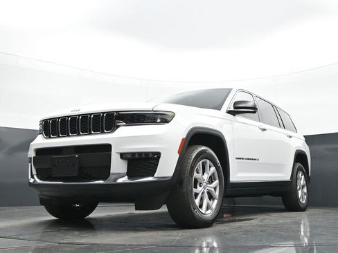 Used 2022 Jeep Grand Cherokee L Limited AWD/4WD image 20