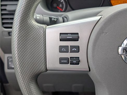 Used 2021 Nissan Frontier SV w/ Midnight Edition Floor Mats image 19