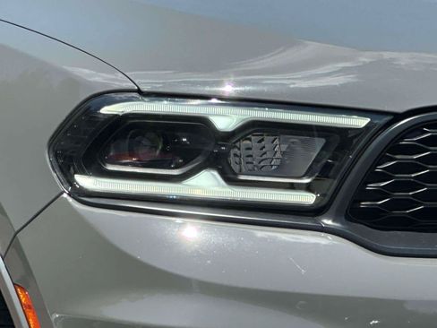Used 2023 Dodge Durango GT AWD/4WD image 8