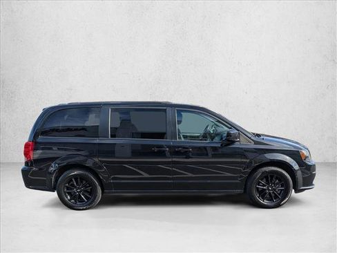 Used 2019 Dodge Grand Caravan GT image 4
