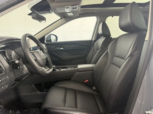 Used 2026 Nissan Rogue SV w/ SV Premium Package FWD image 15