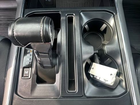 Used 2022 Ford F150 Lariat w/ Equipment Group 502A High image 35