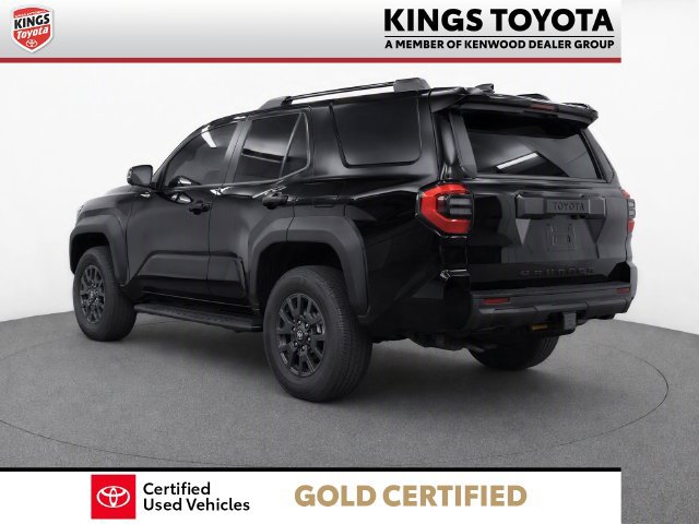 Used 2025 Toyota 4Runner SR5 AWD/4WD image 5