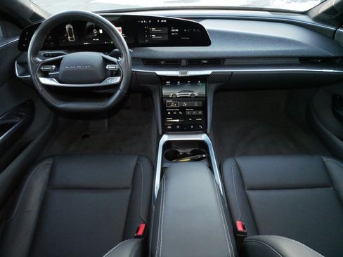 Used 2024 Lucid Air Touring image 10