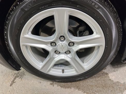 Used 2020 Chevrolet Camaro LT image 35