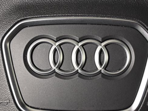 Used 2021 Audi Q5 2.0T Premium Plus w/ Premium Plus Package AWD/4WD image 36