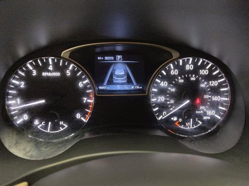 Used 2020 Nissan Pathfinder Platinum image 23