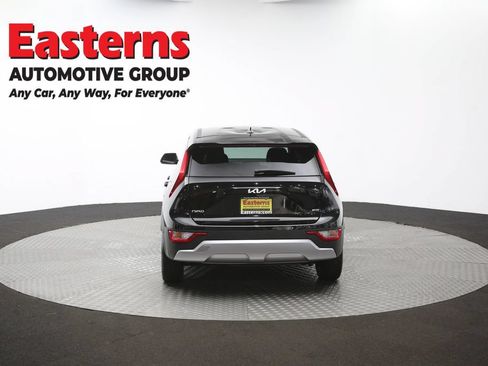 Used 2025 Kia Niro LX FWD image 53