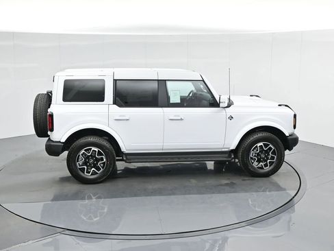 New 2025 Ford Bronco Outer Banks image 34