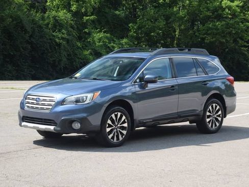 Used 2017 Subaru Outback 2.5i Limited AWD/4WD image 22