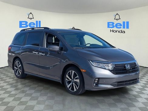 Certified 2024 Honda Odyssey Touring image 6