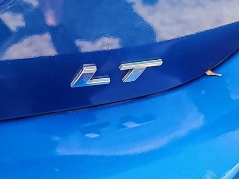 Used 2017 Chevrolet Sonic LT FWD image 4